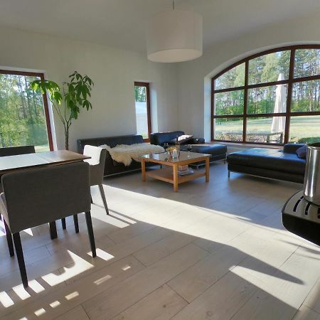 Caloroczny Domek W Lesie Puszcza Zielonka Kiszkowo Exterior foto